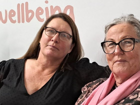 Tara Helen web HERO LP